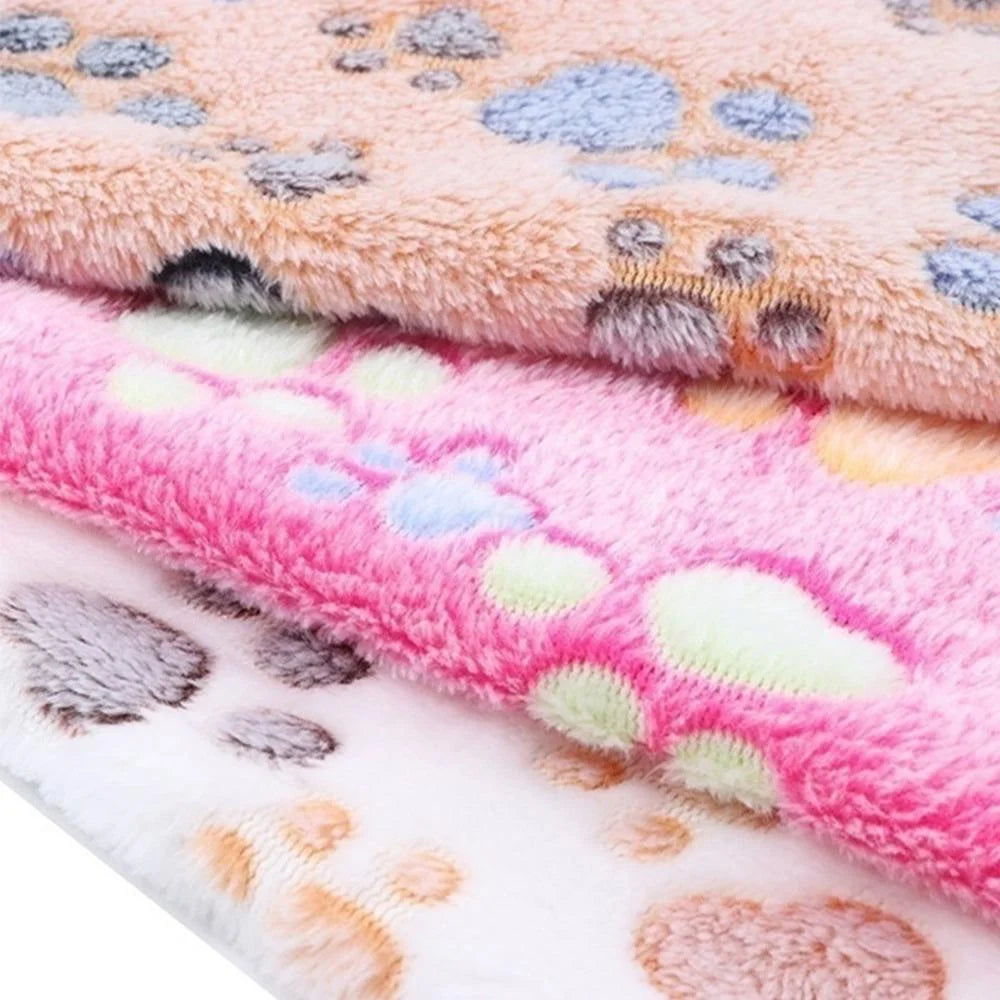 Essenza CozyBlanket — Manta Suave y Acolchada para Perros y Gatos | Diseño Divertido y Cálido