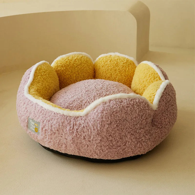 Essenza CozyNest — Cama Suave y Cálida para Perros y Gatos | Descanso y Confort