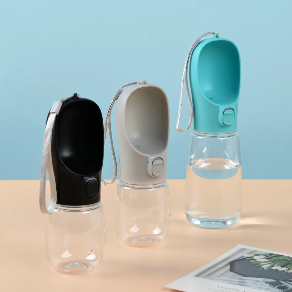 COMPRA 1, LLEVA 2 - Essenza Pet AquaGo — Botella Portátil de Agua para Perros y Gatos, Antifugas, Ideal para Paseos